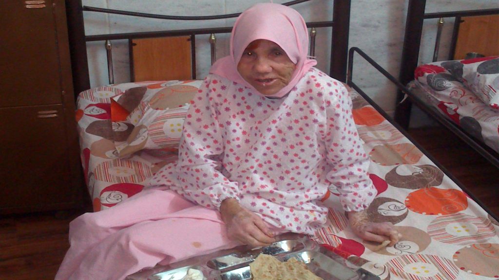 خیریه سالمندان احمدیان