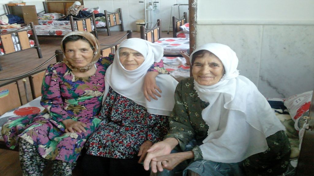 خیریه سالمندان احمدیان